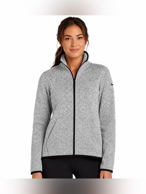 Nike Women’s Fleece Full Zip Therma-Fit Jacket - Size Small